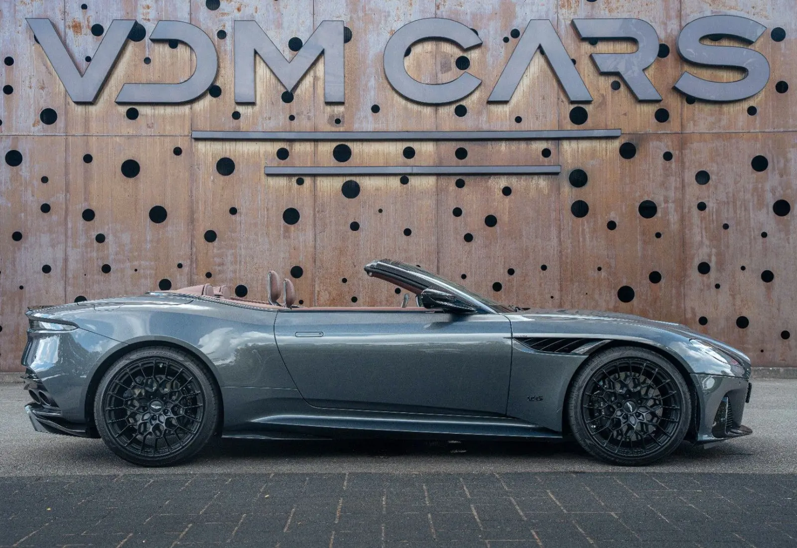Aston Martin DBS Volante 770 Ultimate * 1/199 * Carbon * Carb.Seats - 167629