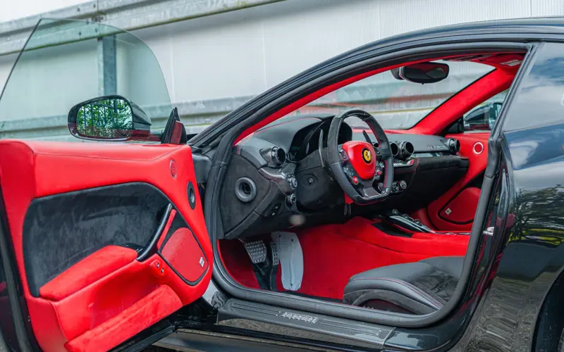 Ferrari F12 Berlinetta * ALCANTARA * CUSTOM * CARBON *  - 137300