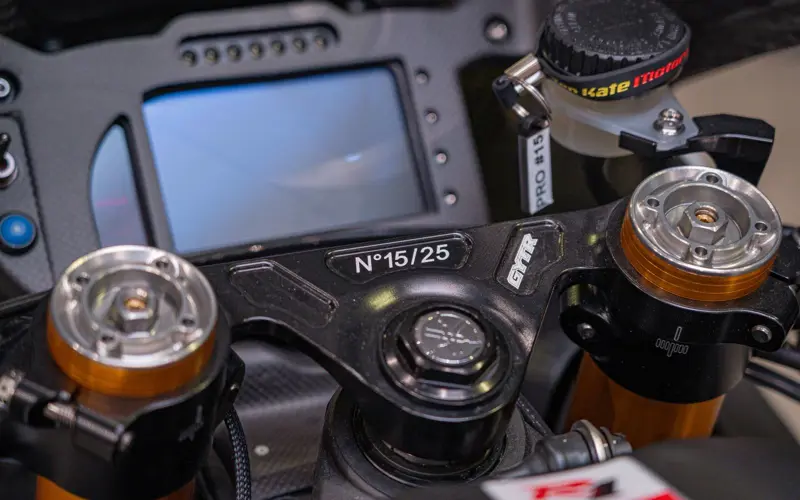 Yamaha R1 GYTR Pro 25th Anniversary Edition * 1 OF 25 * LI - 135632