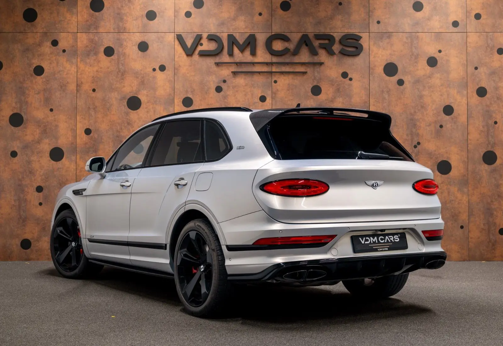 Bentley Bentayga 3.0 Hybrid 4WD * FIRST EDITION * NAIM *  - 135317