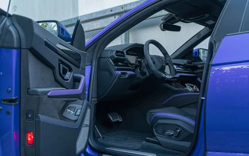 Lamborghini Urus SE * AD PERSONAM * VIOLA HONGKONG * MASSAGE * VOLL - 135986