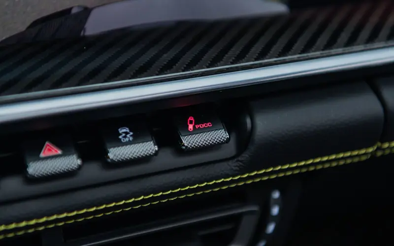 Porsche 911 BRABUS ROCKET R * 1 OF 25 * 900HP * CARBON * LIFT *  - 135104