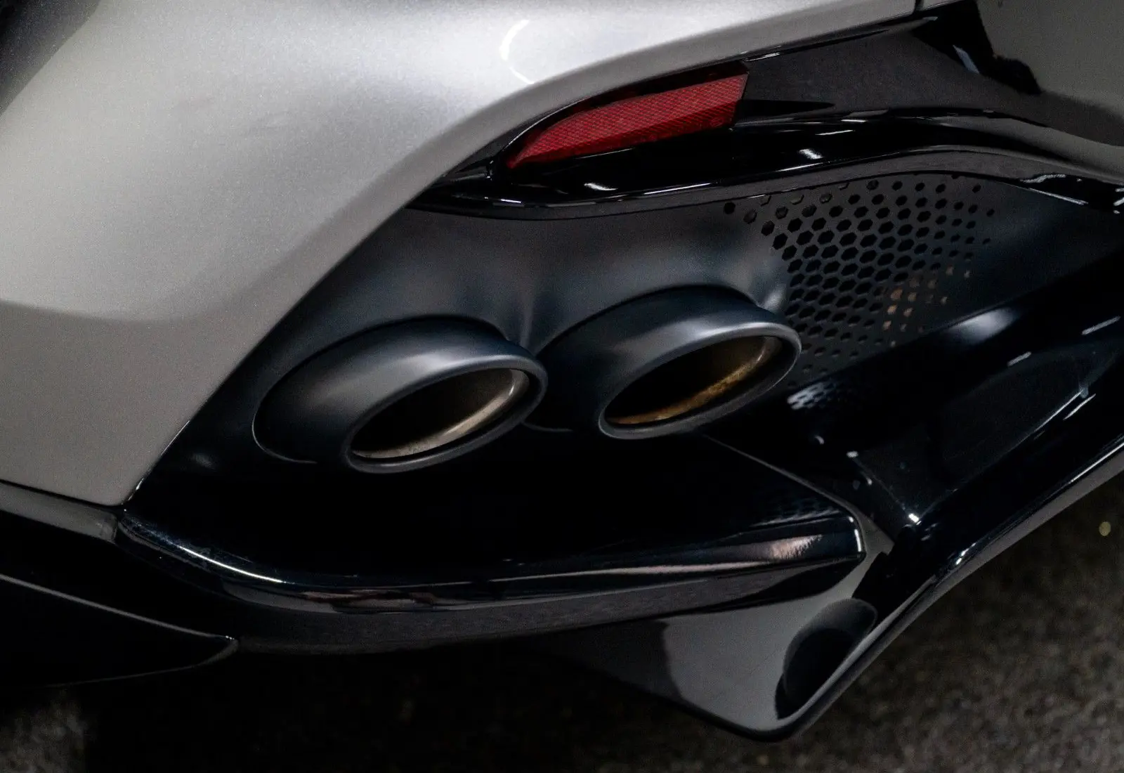 Aston Martin DBX 4.0 V8 707 * FACELIFT * ACC * 360 *  - 168149