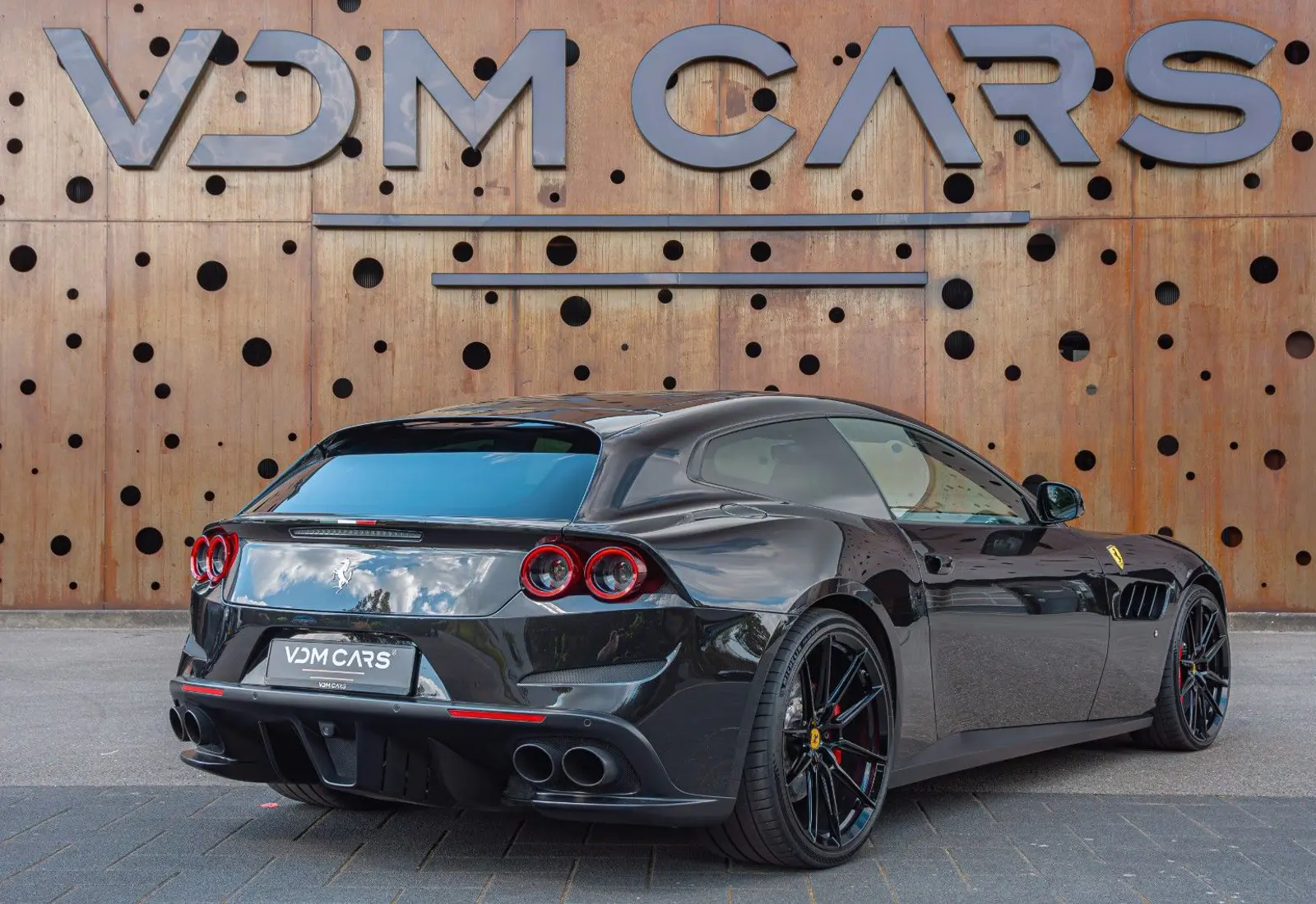 Ferrari GTC4Lusso V12 * NOVITEC * NEW SERVICE * NEW WARRANTY - 116554
