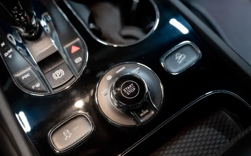 Bentley Bentayga 3.0 Hybrid 4WD * FIRST EDITION * NAIM *  - 135335