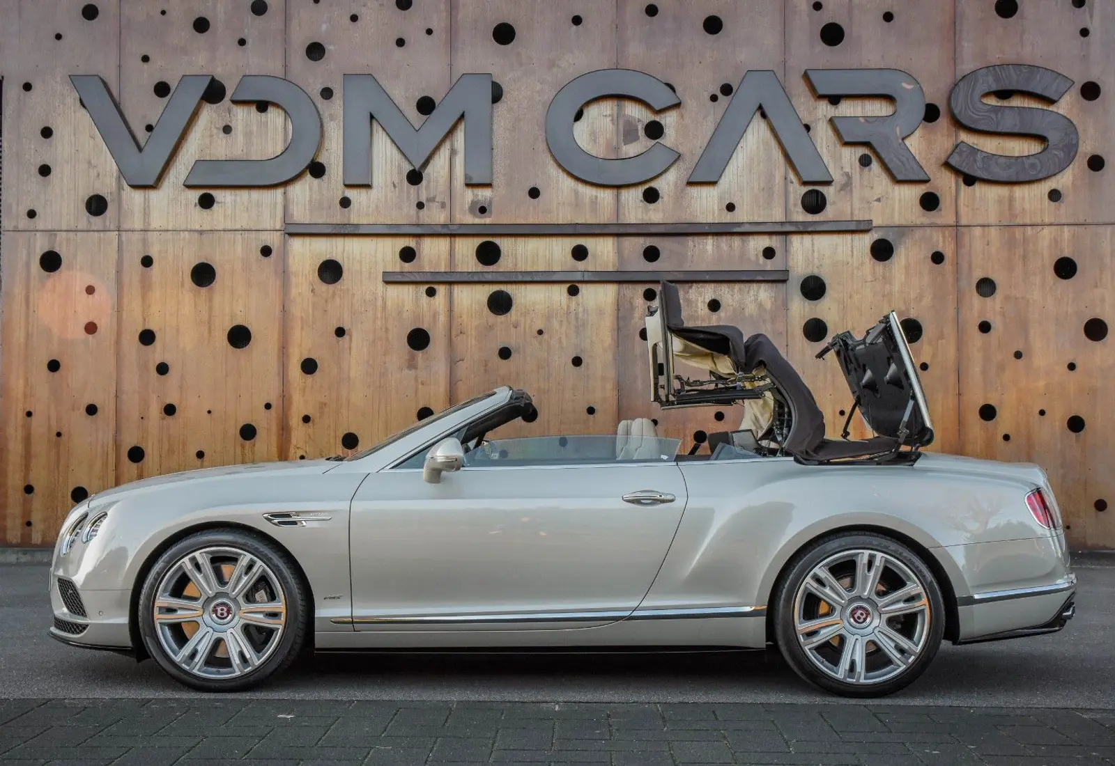 Bentley Continental GTC V8 S * 1. OWNER * MULLINER * MASSAGE *  - 79623