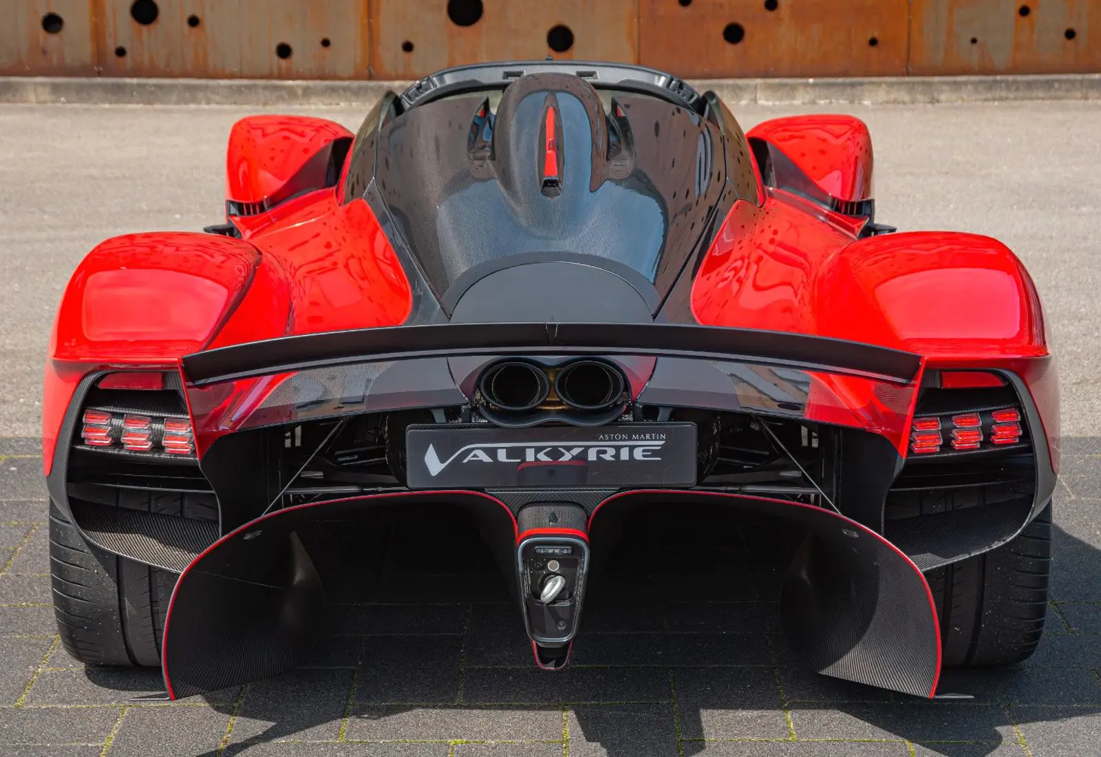 Aston Martin Valkyrie SPIDER * Q-COMMISSION * COLLECTOR PLAN *  - 105944