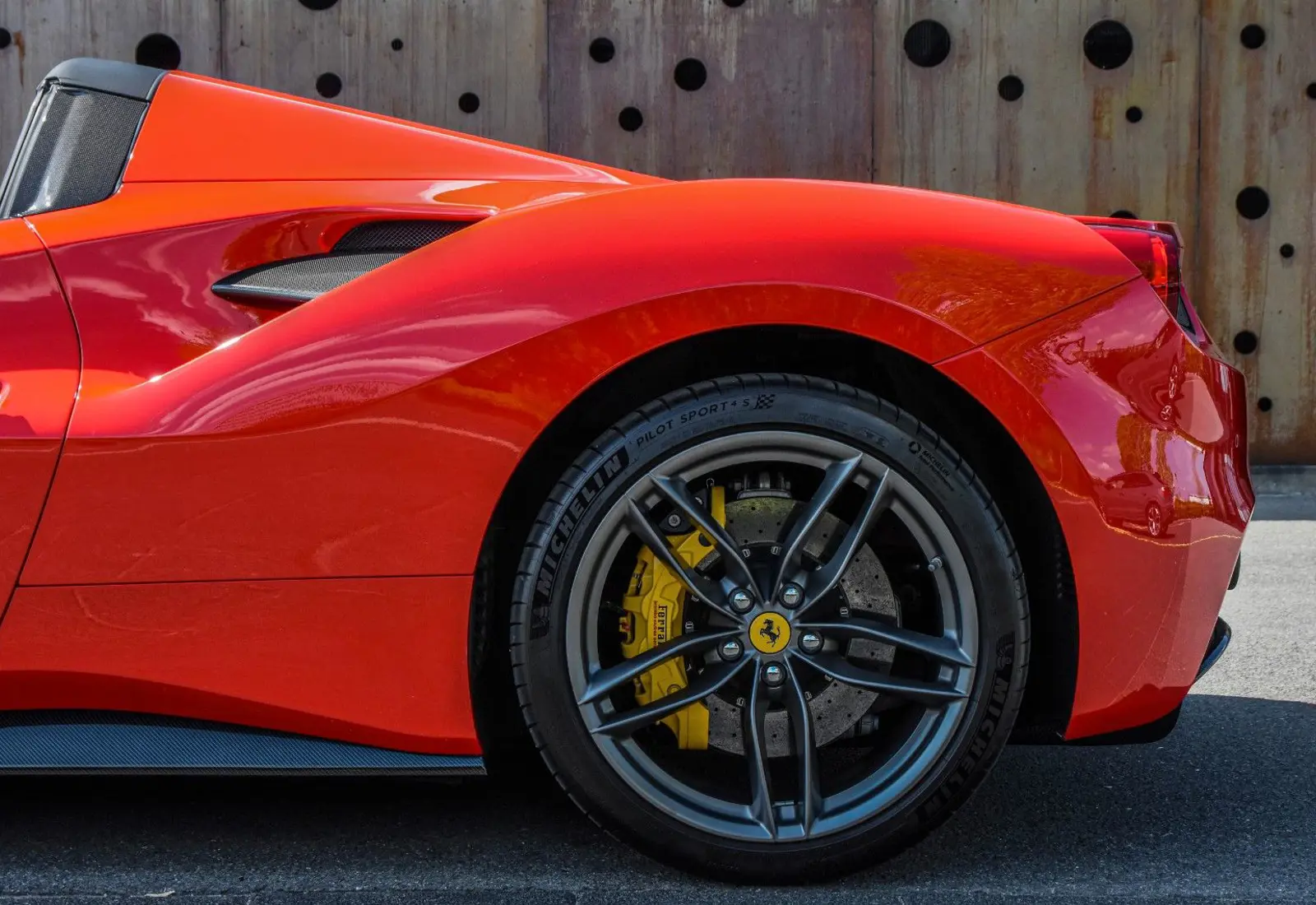 Ferrari 488 Spider * CARBON (6x) * Carbon Int/Ext * Elec.Seat - 109845