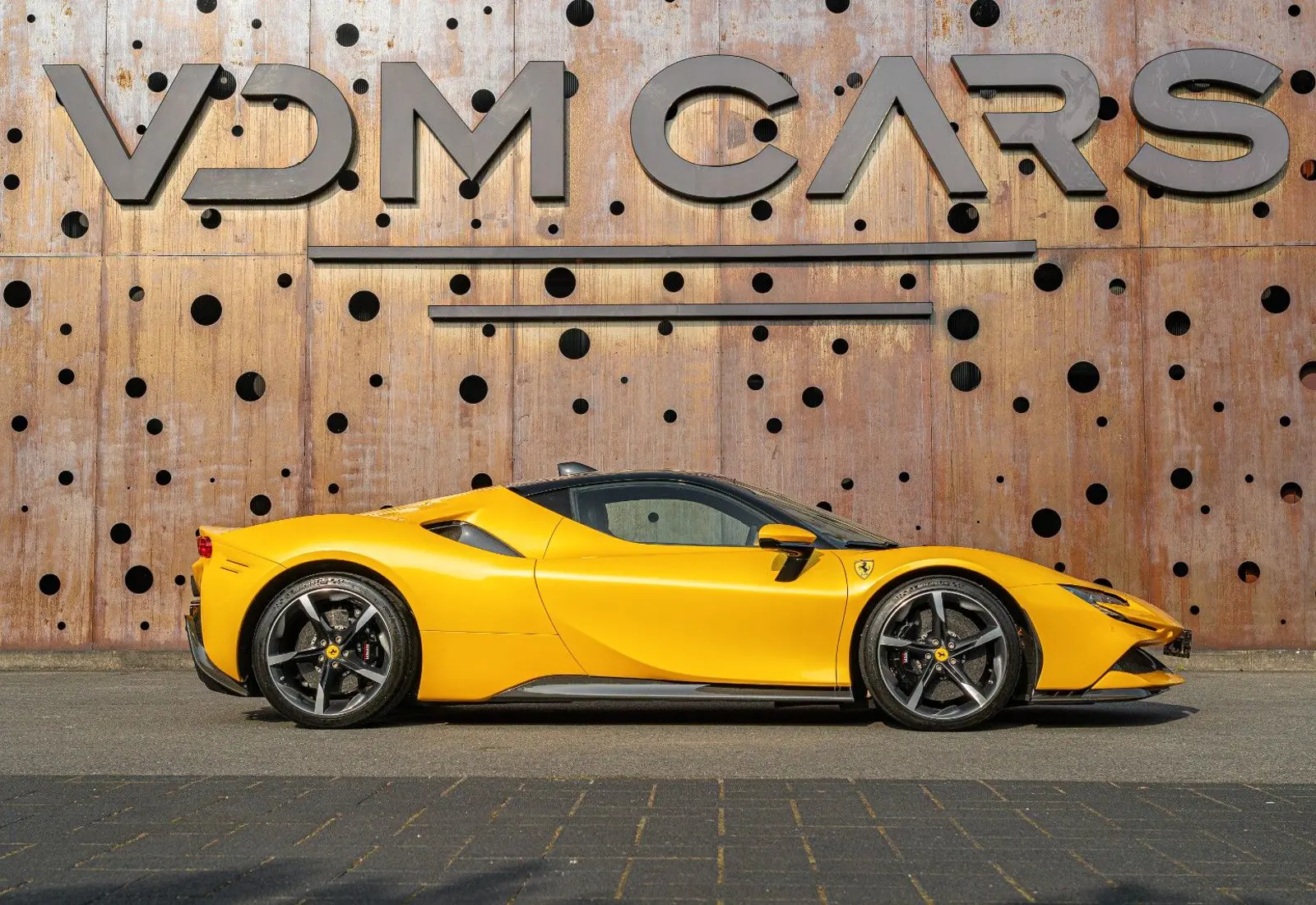 Ferrari SF90 Stradale * ATELIER * GIALLO TRIPLO * CARBON * TAILO - 138967