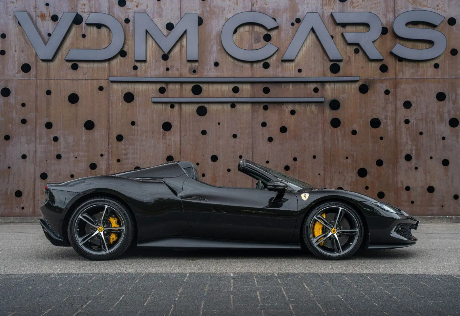 Ferrari 296 GTS * AKRAPOVIC * CARBON SEATS * LIFT * AFS * CONNECT - 153795