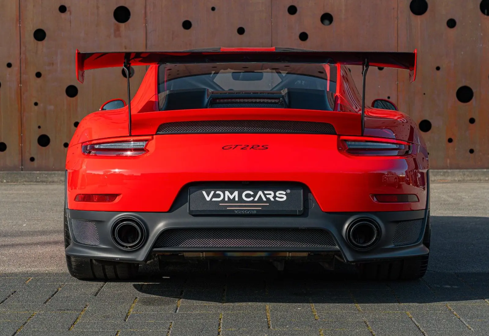 Porsche 911 GT2 RS * WEISSACH * 1.OWNER * ONLY 732KM * NEW - 135783