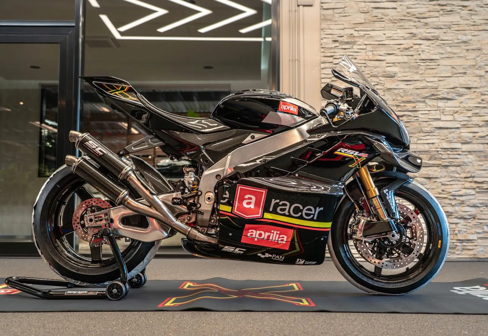 Aprilia RSV4 X ex3ma * 1 OF 30 LIMITED EDITION *  - 112805