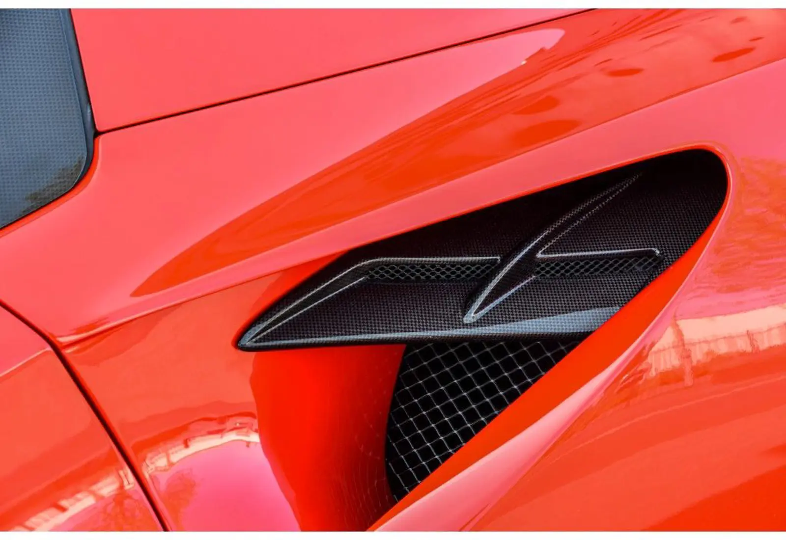 Ferrari 488 Spider * NOVITEC N-LARGO * 1 OF 11 * LIMITED - 121875