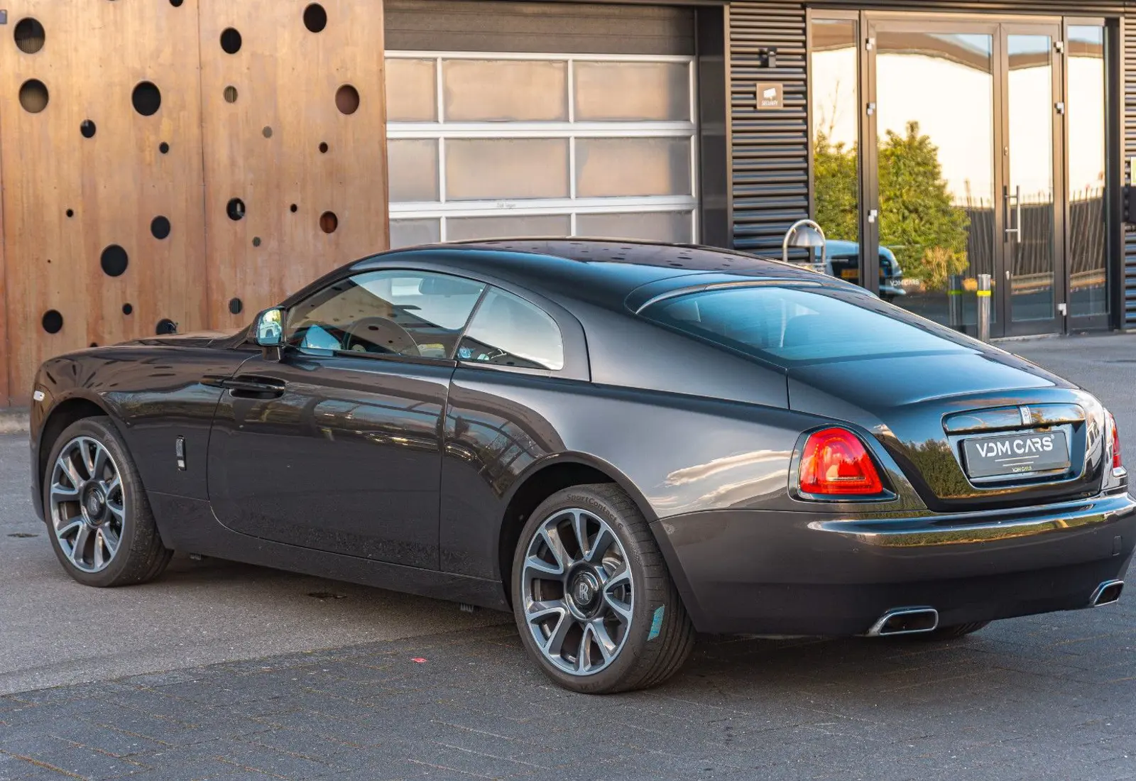 Rolls-Royce Wraith 6.6 V12 * MASSAGE * BESPOKE * DRIVE ASSIST+ *  - 113348