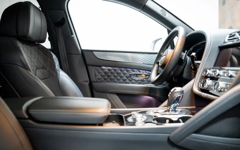 Bentley Bentayga 3.0 Hybrid 4WD * FIRST EDITION * NAIM *  - 135341