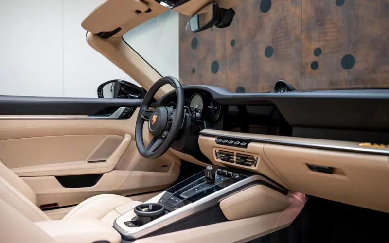 Porsche 911 Targa 4S Heritage Edition * 1 OF 992 * DESIGN *  - 174334