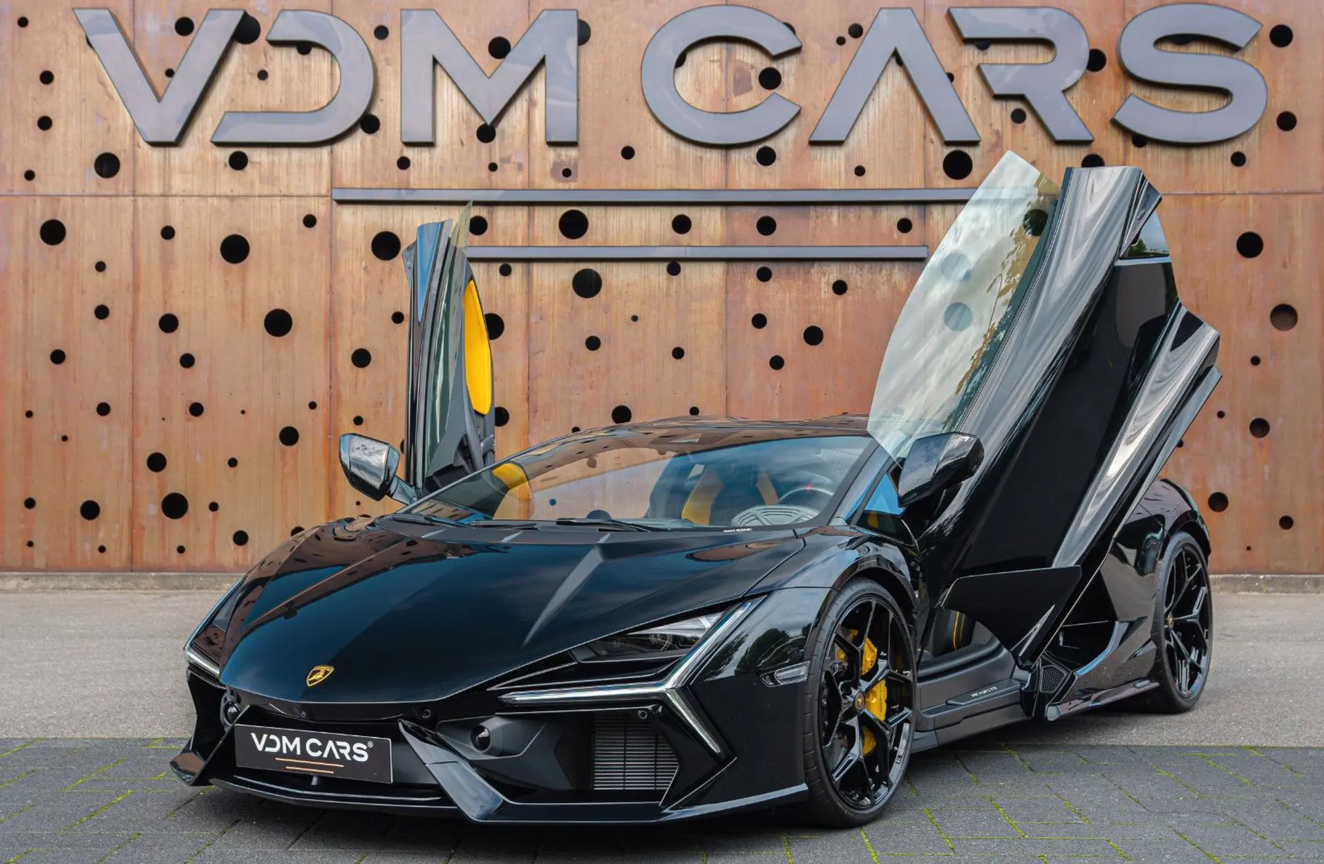 Lamborghini - Revuelto - 114706