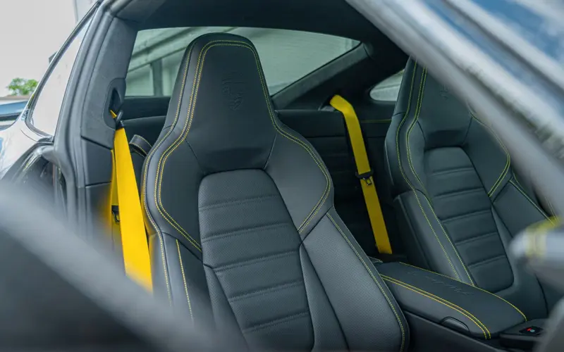 Porsche 911 Turbo S * 992.2 * MY26 * SPORTDES * CARBON EXTERIOR - 146925