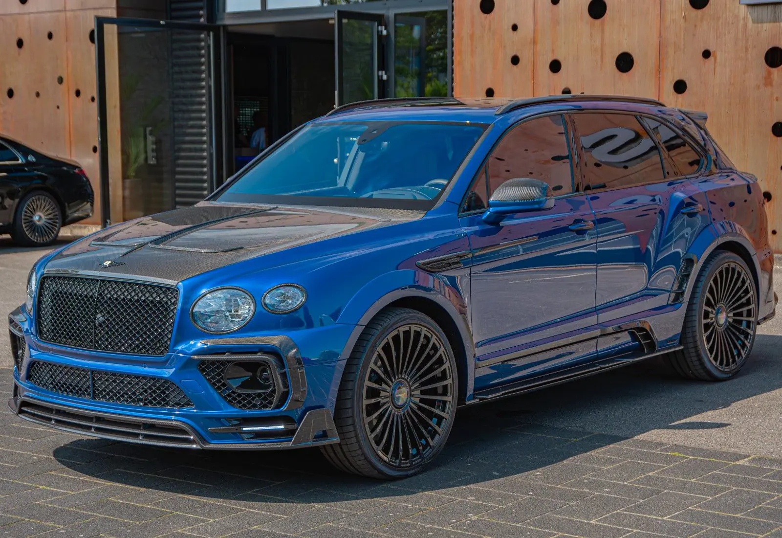 Bentley Bentayga V8 MANSORY * FULL CARBON * CERAMIC BRAKES *  - 55734