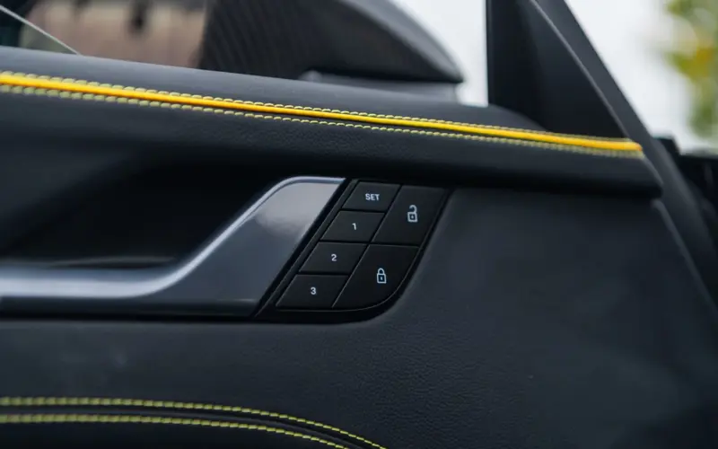 Porsche 992 BRABUS ROCKET R * 1 OF 25 * 900HP * CARBON * LIFT *  - 120196