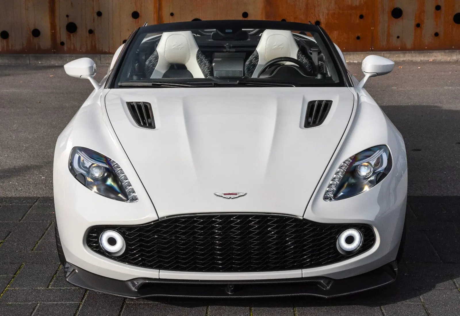 Aston Martin Vanquish Zagato Volante * 1 OF 99 * ONLY 7.000KM *  - 70264