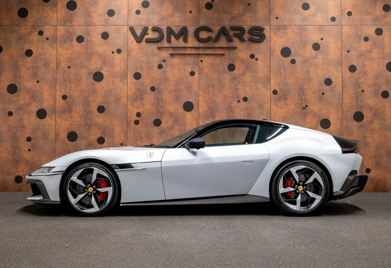 Ferrari 12Cilindri * Carbon * Lift * Carplay * 360 * Racing seats *  - 172101