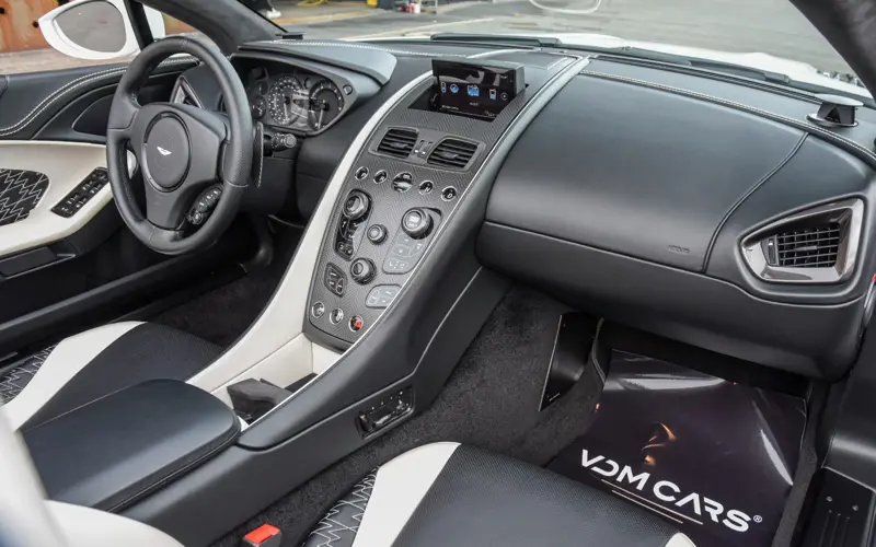 Aston Martin Vanquish Zagato Volante * 1 OF 99 *  - 110743