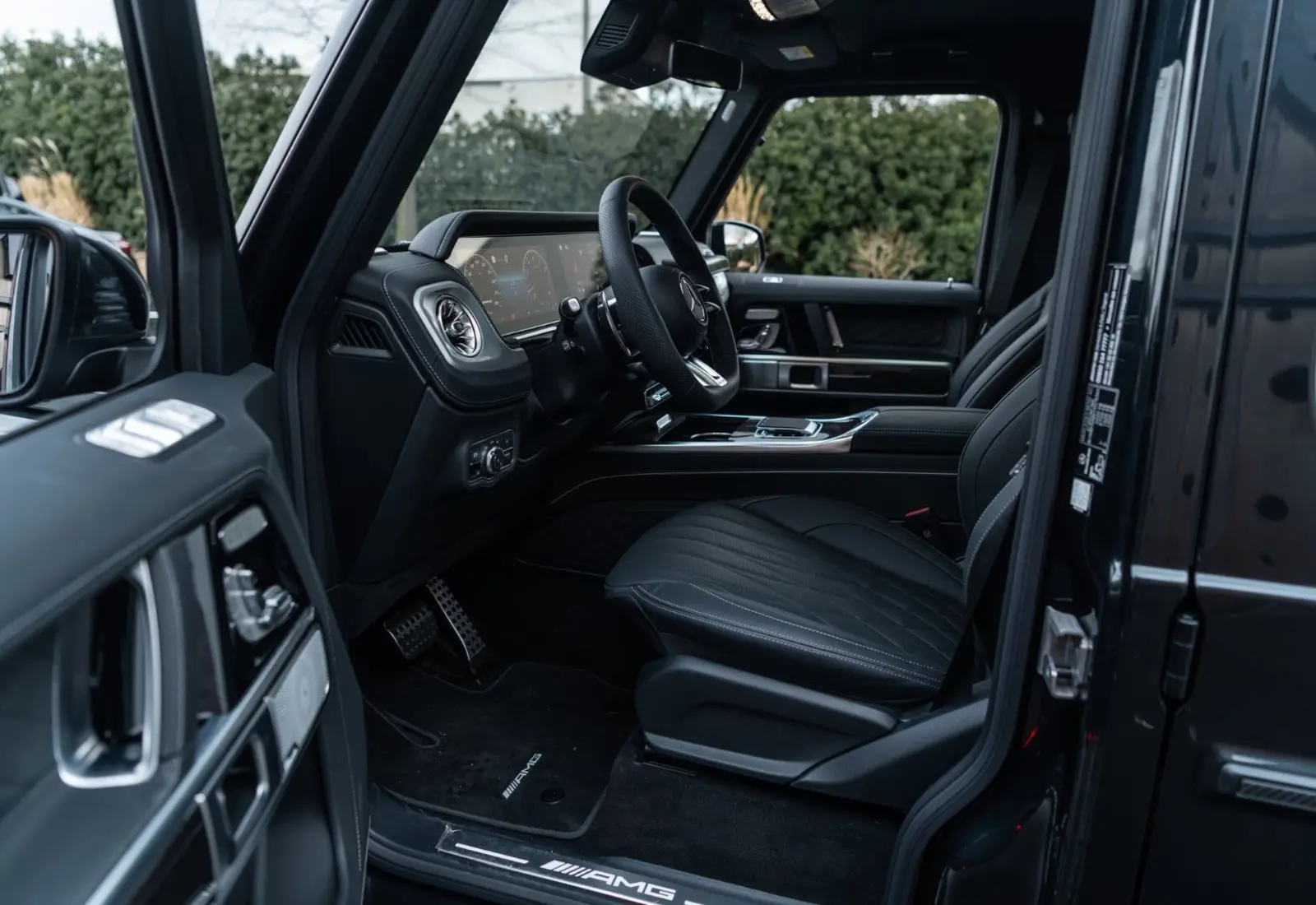 Mercedes-Benz G 63 AMG * MY26 * PT3 * CARBON EXT/IN * REAR-ENT * SUPERI - 137522