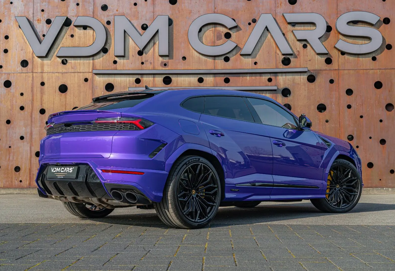 Lamborghini Urus SE * AD PERSONAM * VIOLA HONGKONG * MASSAGE * VOLL - 135976