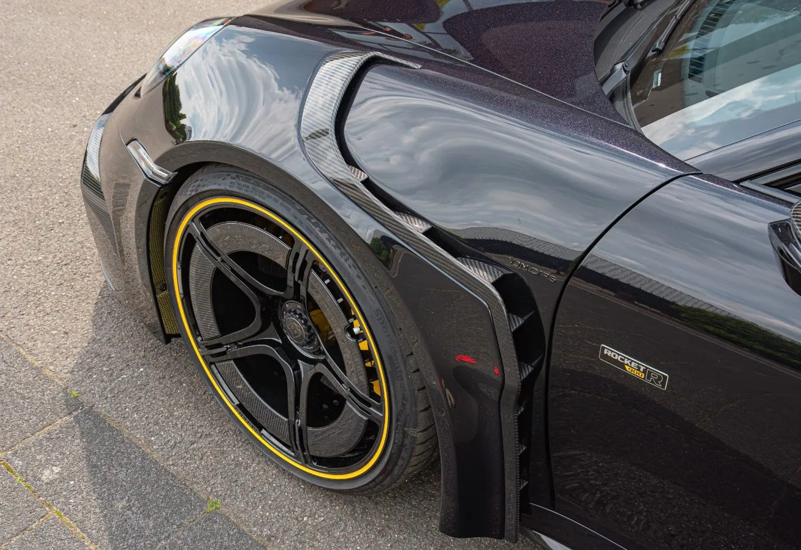 Porsche 911 BRABUS ROCKET R * 1 OF 25 * 900HP * CARBON * LIFT *  - 104797