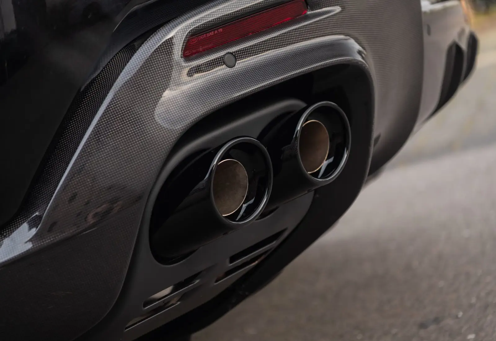 Ferrari Purosangue V12 * FULL CARBON * PANO * LIFT * VENT - 128439