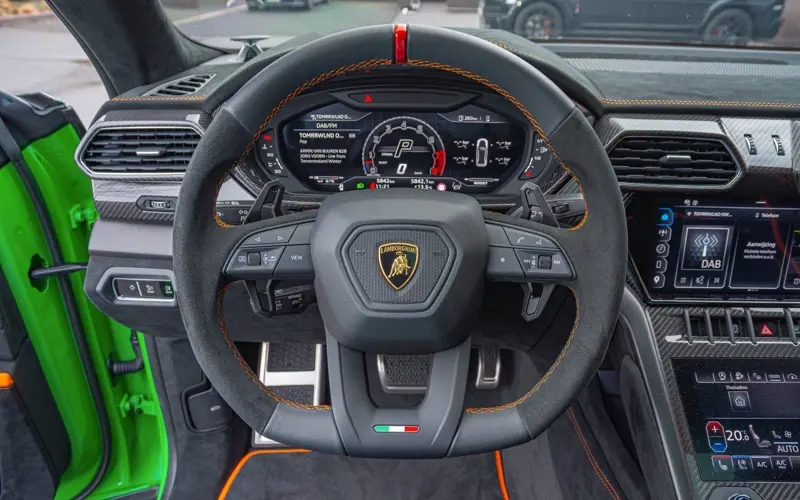 Lamborghini Urus 4.0 V8 Performante * AKRA * FULL CARBON * PANO *  - 105544