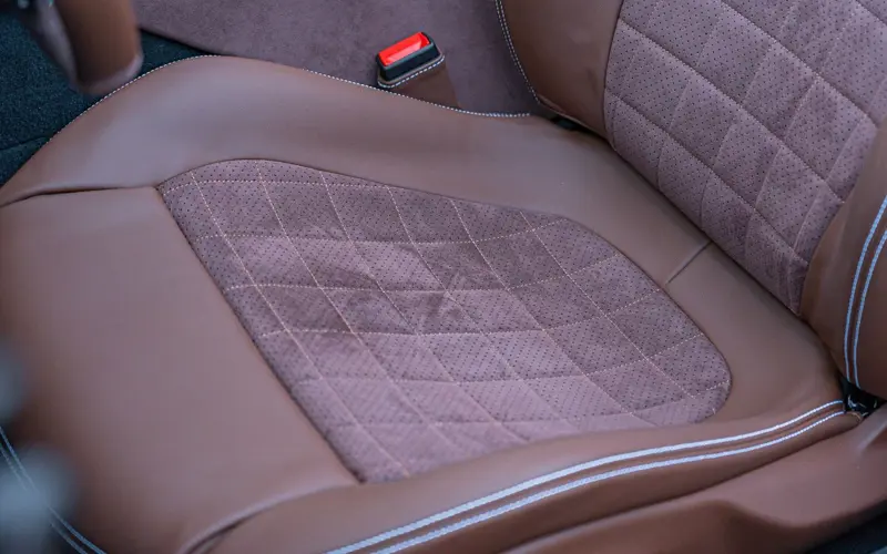 Ferrari Roma Spider * SPECIAL COLOR * VENT * VOLL * LP €345.000 - 167825