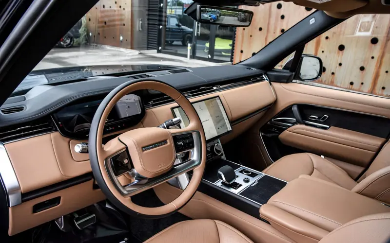 Land Rover Range Rover D300 HSE * BESPOKE * CARPLAY * PANO * 360 *  - 144948