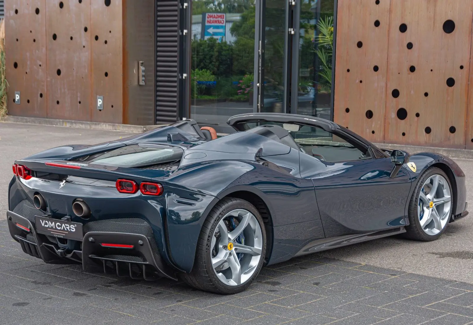 Ferrari SF90 Spider * CARBON(12x) * CARPLAY * LIFT * TWO-TONE *  - 110890
