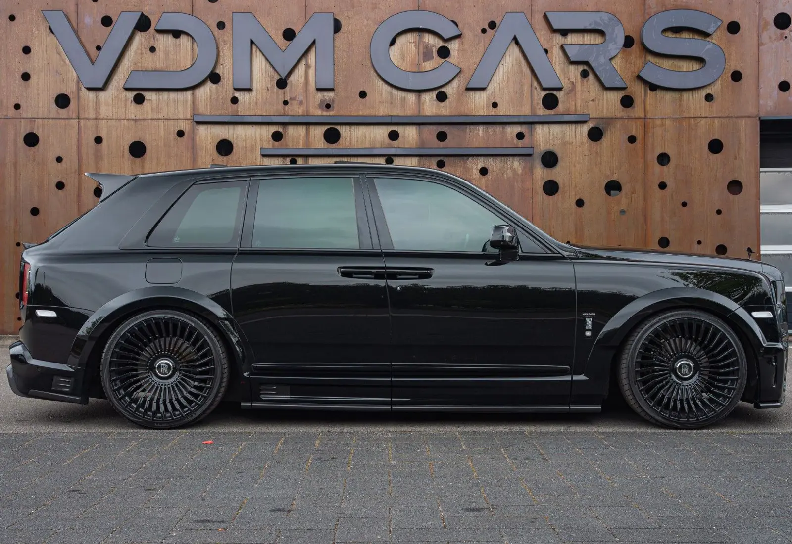 Rolls-Royce Cullinan URBAN WIDETRACK * CARBON * VOSSEN * REAR ENT. - 86341