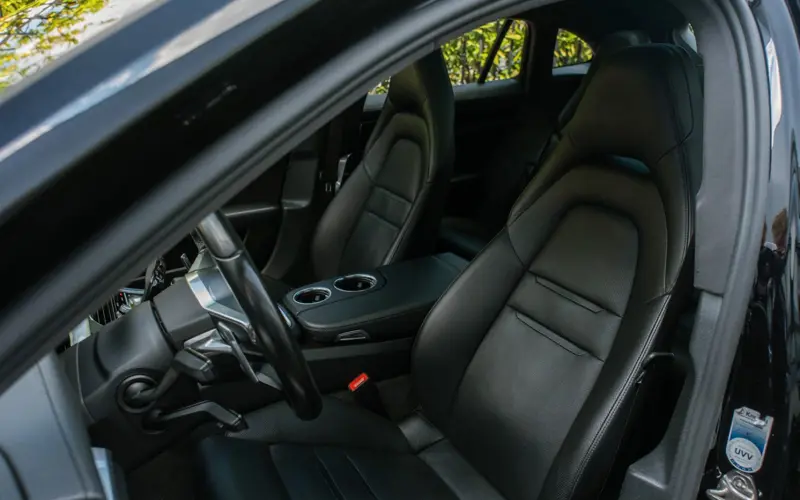 Porsche Panamera Sport Turismo 4 E-Hybrid * SPORTPAKET * CH - 168569