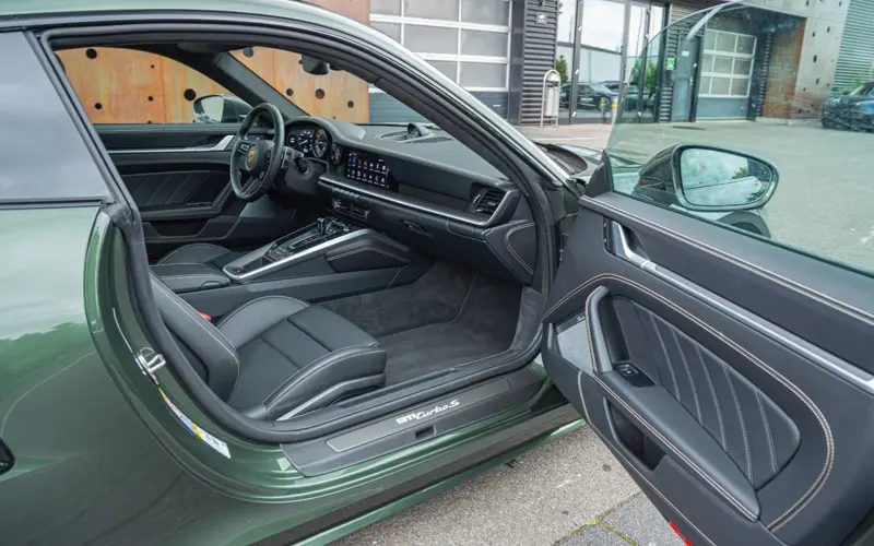 Porsche 911 Turbo S * AERO * PASM * PCCB * CARBON *  - 110028