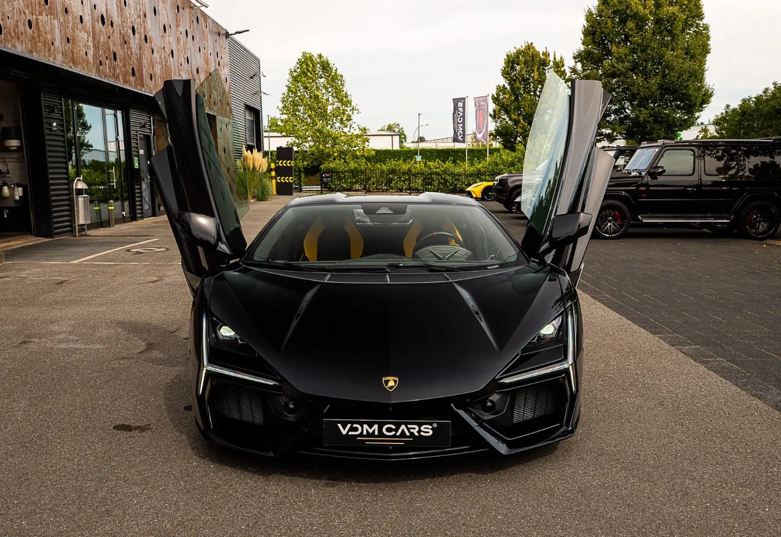 Lamborghini Revuelto 6.5 V12 * NEW CAR * AVAILABLE * BI COLOR - 168861