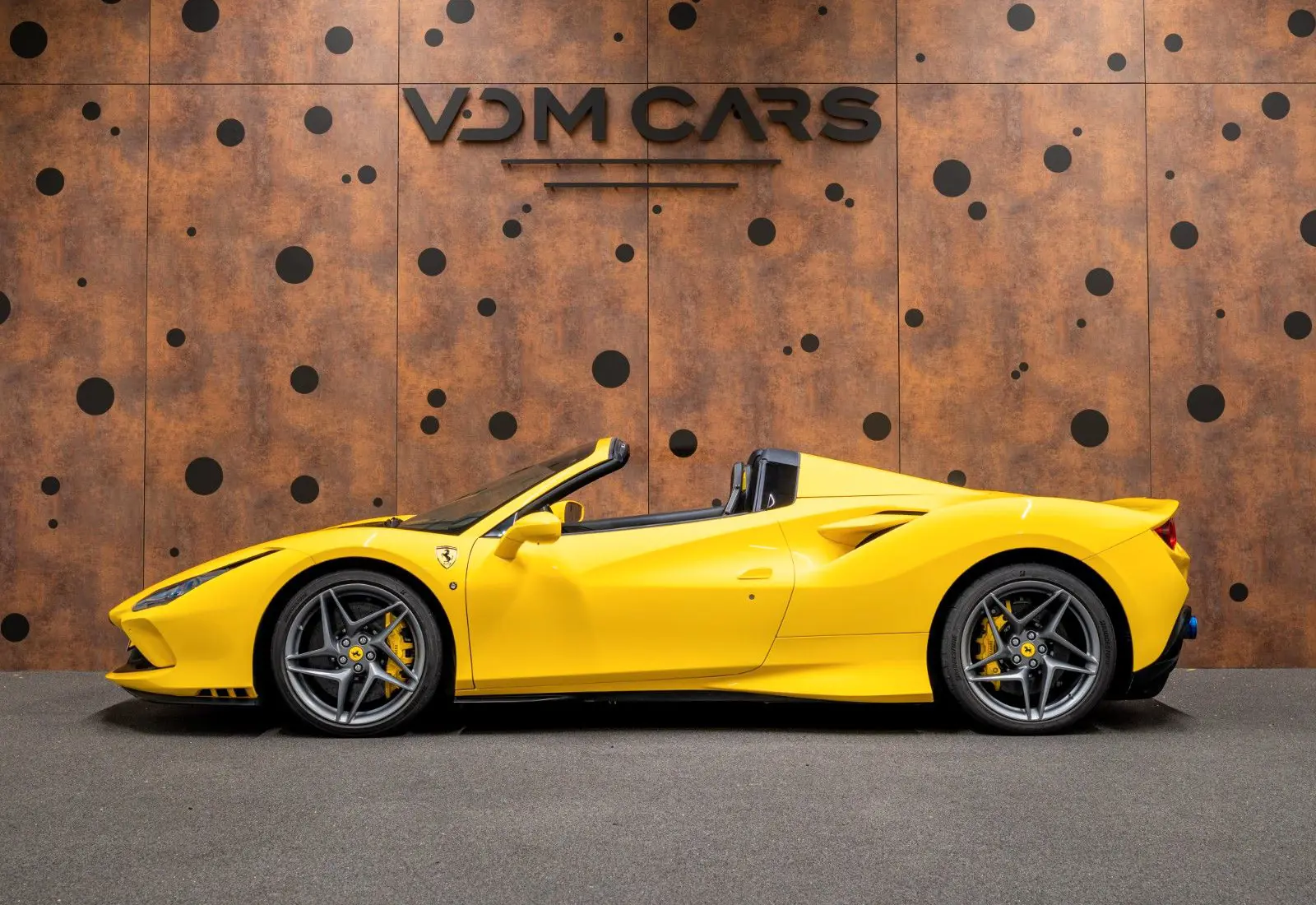 Ferrari F8 Spider * LIFT * AFS1 * CARBON * Racing Seats *  - 144898