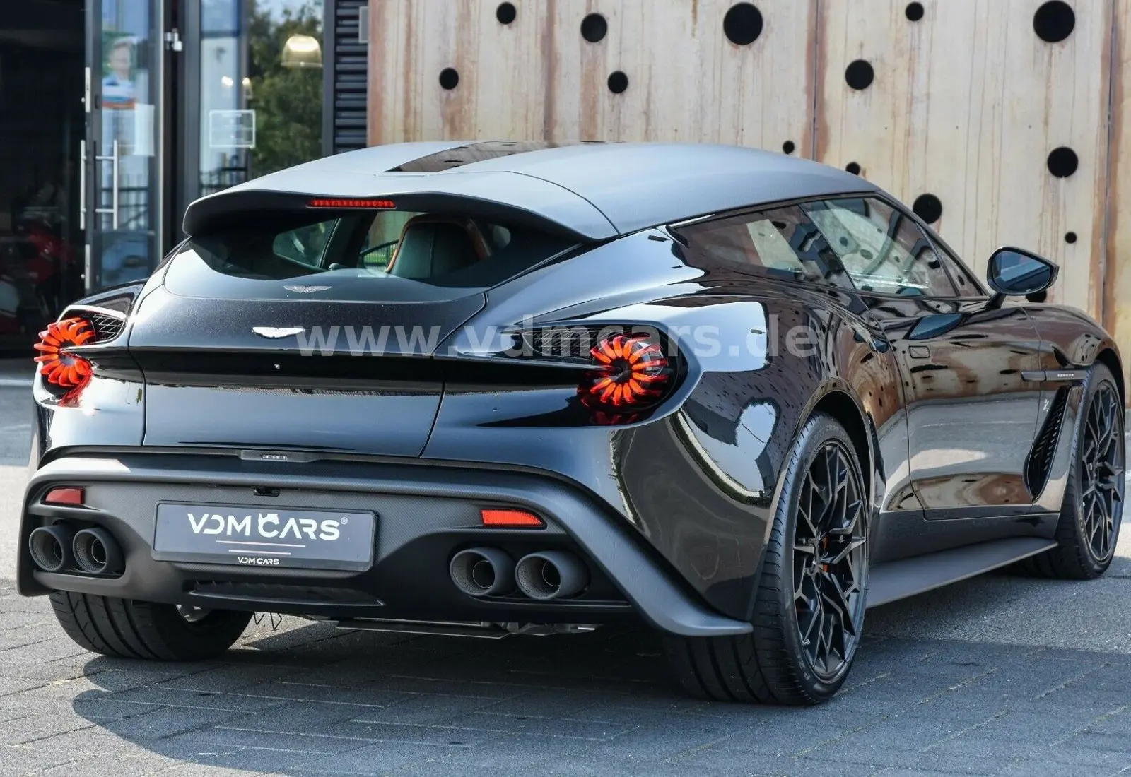 Aston Martin Vanquish Zagato Shooting Brake | 1 of 99 | NEW - 105156