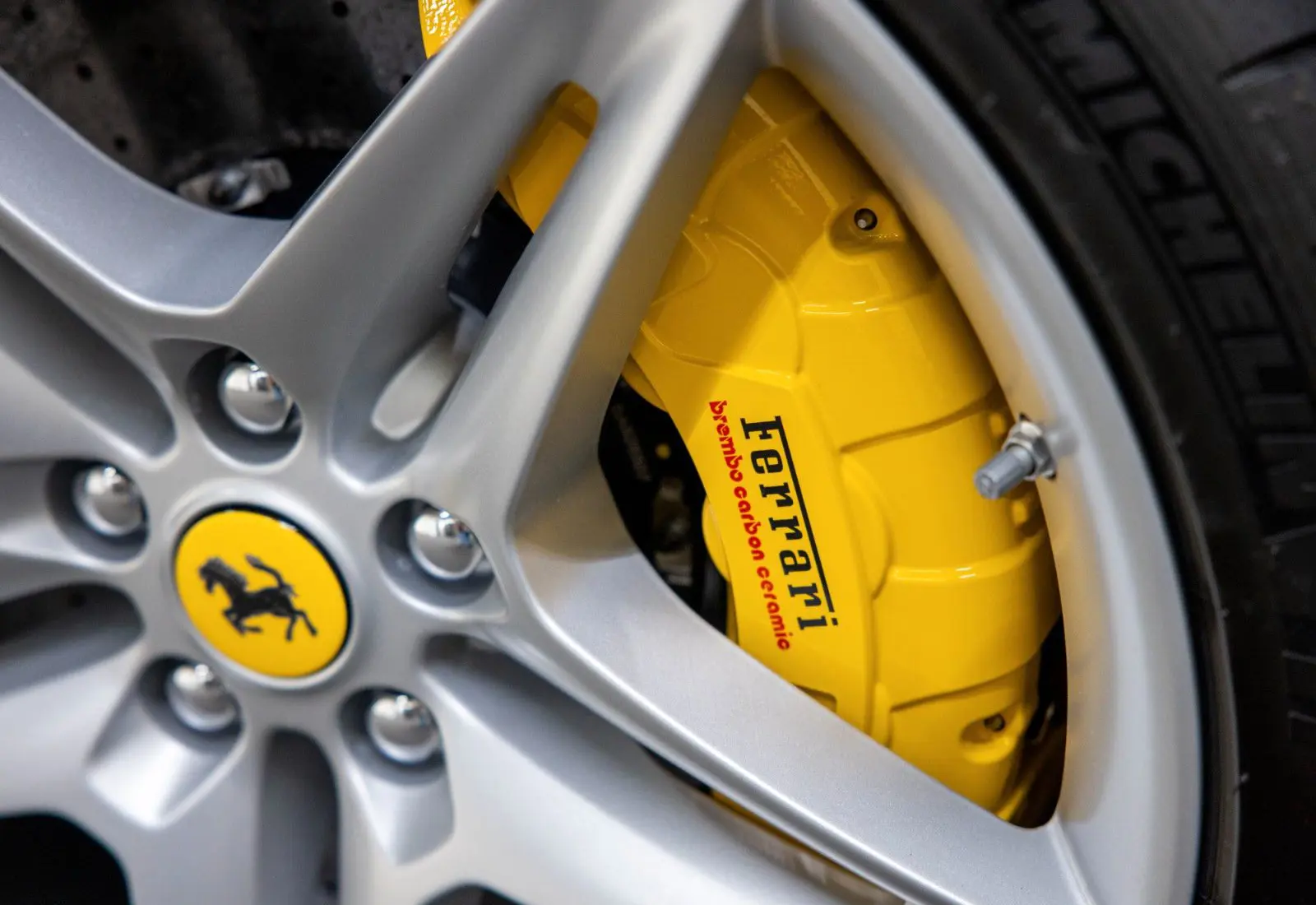 Ferrari SF90 Spider * LIFT * L-RACESEATS * CAMERA *  - 110674