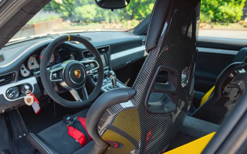 Porsche 911 GT3 RS * 923 KM * 1. BESITZER * PCCB * CARBON * MWST - 104643
