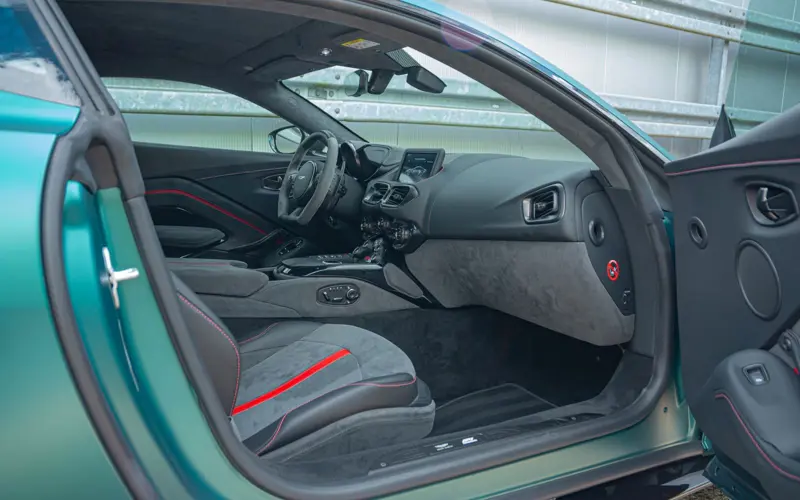Aston Martin Vantage F1 * CARBON * AEROKIT * 360 * ELEC.SEAT - 110271