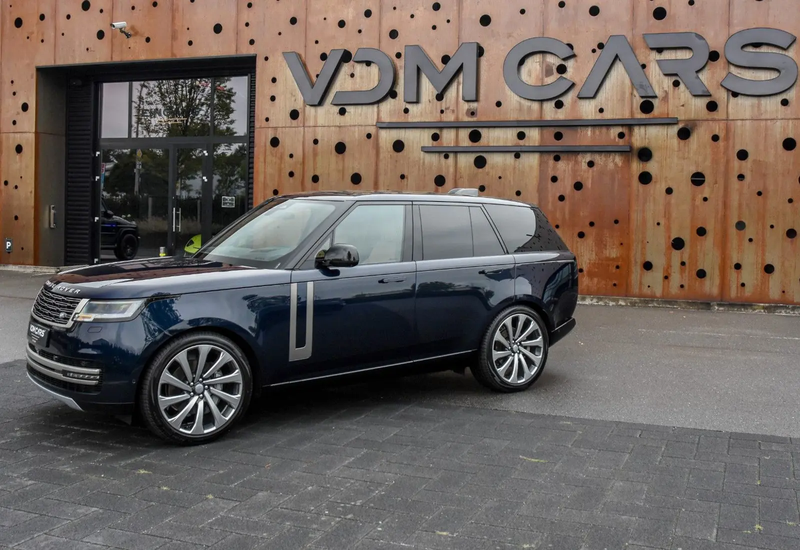 Land Rover Range Rover D300 HSE * BESPOKE * CARPLAY * PANO * 360 *  - 144943