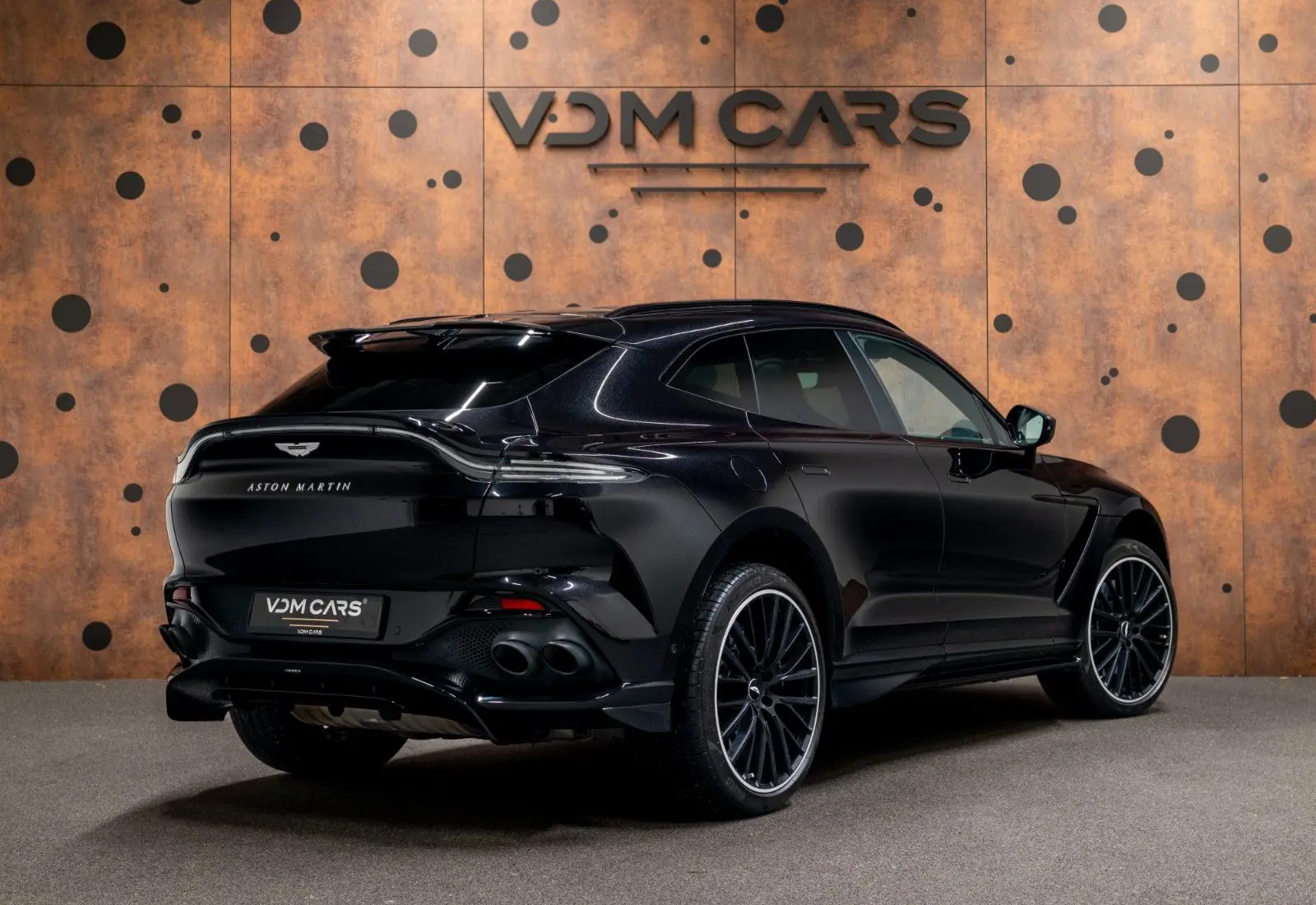 Aston Martin DBX 707 * Carbon * Sitzbelüftung * ACC * 360 * DesignPack - 168096