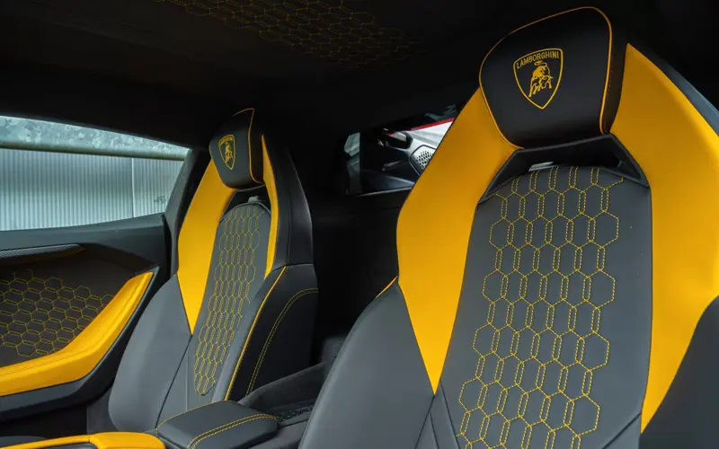 Lamborghini Revuelto 6.5 V12 * NEW CAR * AVAILABLE * BI COLOR - 145425