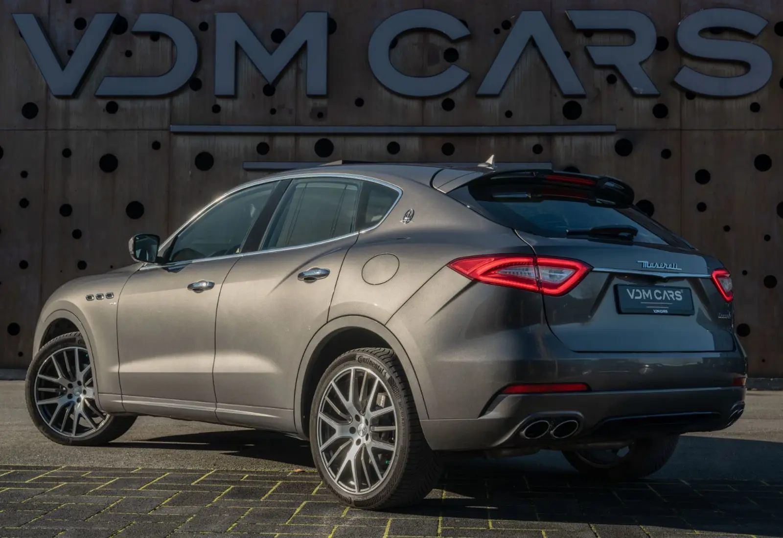 Maserati Levante Diesel * 1. HAND * SERVICE NEU * PANO * ACC * 360 - 122429