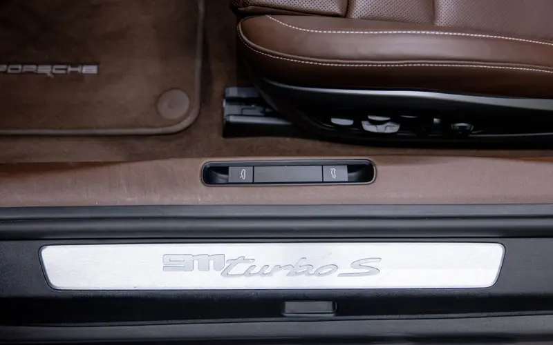 Porsche 911 Turbo S Cabriolet * LIFT * 360 * BELÜFTUNG * ACC *  - 133530