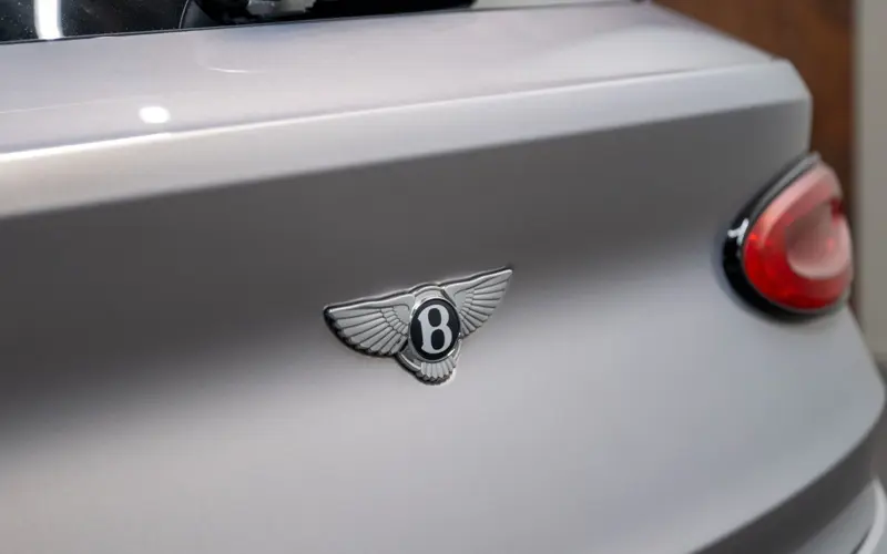 Bentley Bentayga 3.0 Hybrid 4WD * FIRST EDITION * NAIM *  - 135357